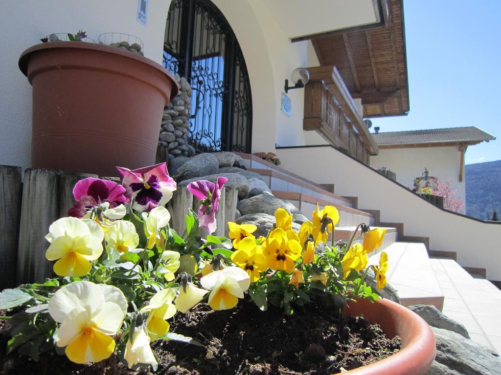 Aparthotel Garni Haus Hubertus Malles Venosta Εξωτερικό φωτογραφία